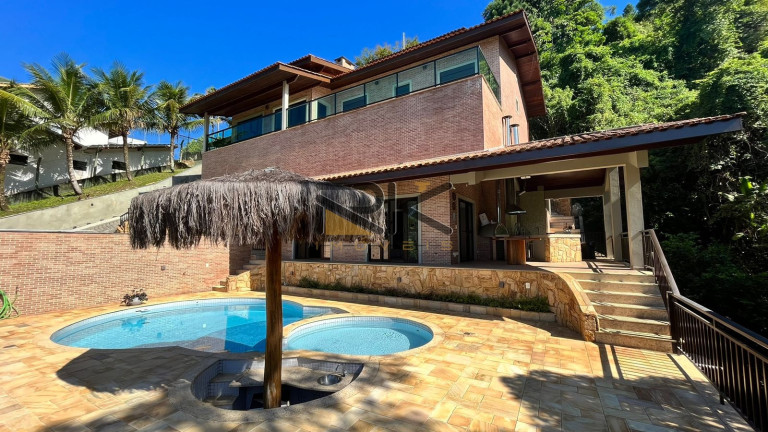 Imagem Sobrado com 3 Quartos à Venda, 600 m² em Toninhas - Ubatuba Imagem Sobrado com 3 Quartos à Venda, 600 m² em Toninhas - Ubatuba