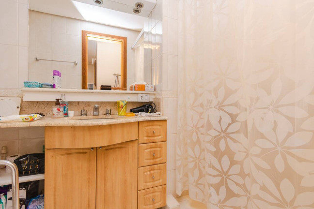Imagem Apartamento com 3 Quartos à Venda, 94 m² em Petrópolis - Porto Alegre Imagem Apartamento com 3 Quartos à Venda, 94 m² em Petrópolis - Porto Alegre