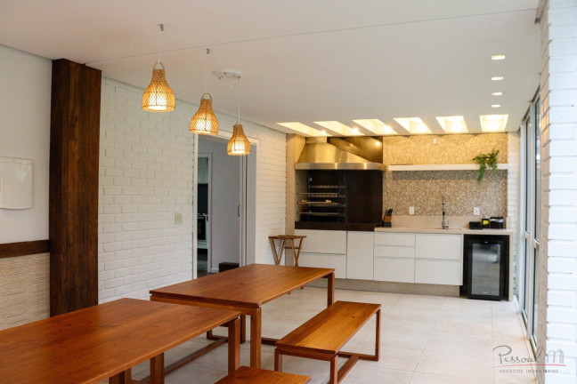 Imagem Casa com 5 Quartos à Venda, 322 m² em Jurerê Internacional - Florianópolis Imagem Casa com 5 Quartos à Venda, 322 m² em Jurerê Internacional - Florianópolis