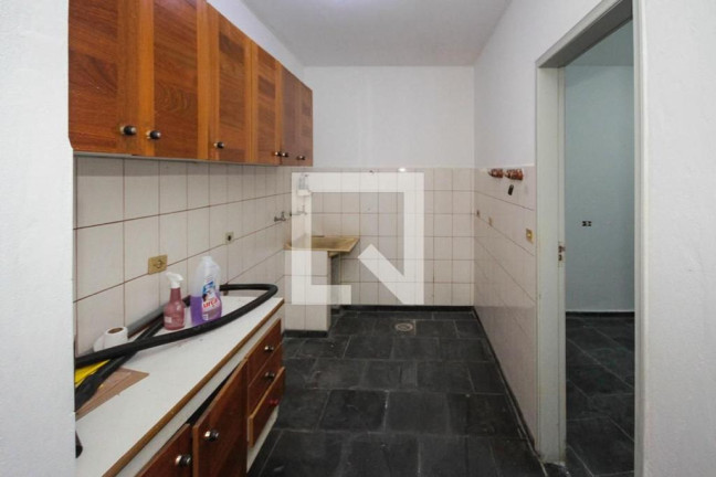 Imagem Sobrado com 3 Quartos à Venda, 200 m² em Vila Tolstoi - São Paulo Imagem Sobrado com 3 Quartos à Venda, 200 m² em Vila Tolstoi - São Paulo
