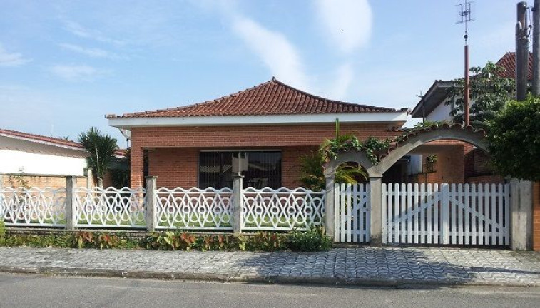 Imagem Casa com 5 Quartos à Venda, 272 m² em Balneário Flórida - Praia Grande Imagem Casa com 5 Quartos à Venda, 272 m² em Balneário Flórida - Praia Grande