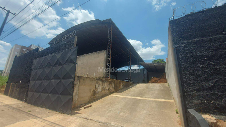 Imagem Galpão à Venda ou Locação, 360 m² em Chácaras Reunidas São Jorge - Sorocaba Imagem Galpão à Venda ou Locação, 360 m² em Chácaras Reunidas São Jorge - Sorocaba