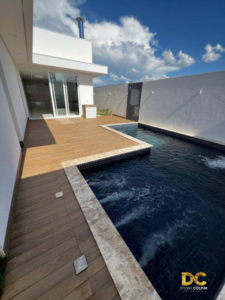 Imagem Casa de Condomínio com 3 Quartos à Venda, 220 m² em Petrópolis - Várzea Grande Imagem Casa de Condomínio com 3 Quartos à Venda, 220 m² em Petrópolis - Várzea Grande
