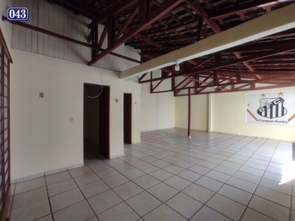 Imagem Casa com 5 Quartos à Venda, 220 m² em Santa Mônica - Londrina Imagem Casa com 5 Quartos à Venda, 220 m² em Santa Mônica - Londrina