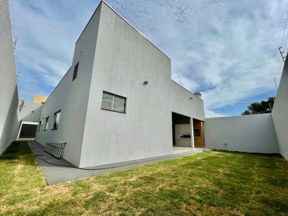 Imagem Casa com 3 Quartos à Venda, 360 m² em Estância Itaguaí - Caldas Novas Imagem Casa com 3 Quartos à Venda, 360 m² em Estância Itaguaí - Caldas Novas