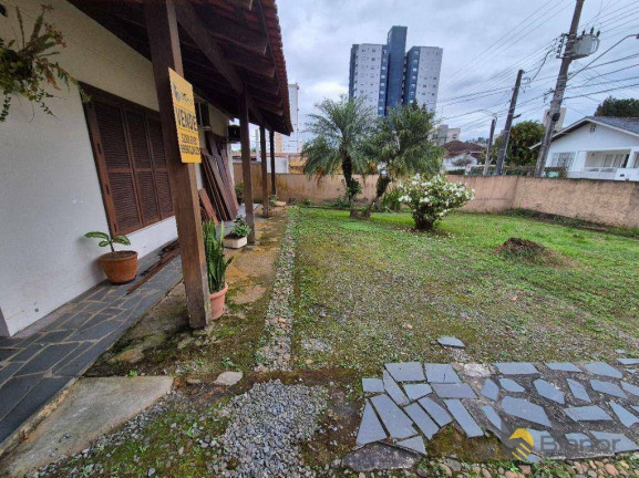 Imagem Casa com 4 Quartos à Venda, 250 m² em Escola Agrícola - Blumenau Imagem Casa com 4 Quartos à Venda, 250 m² em Escola Agrícola - Blumenau