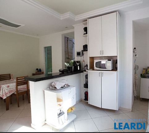 Imagem Sobrado com 3 Quartos à Venda, 200 m² em Jardim Stella - Santo André Imagem Sobrado com 3 Quartos à Venda, 200 m² em Jardim Stella - Santo André