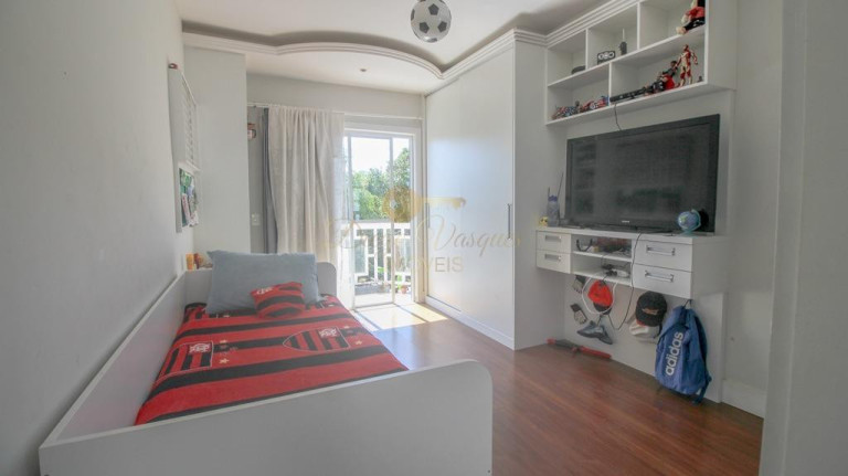 Imagem Casa com 3 Quartos à Venda, 337 m² em Tijuca - Teresópolis Imagem Casa com 3 Quartos à Venda, 337 m² em Tijuca - Teresópolis