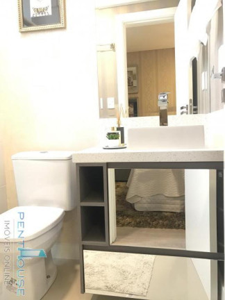 Imagem Apartamento com 2 Quartos à Venda, 71 m² em Centro - Camboriú