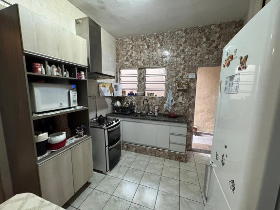 Imagem Casa com 2 Quartos à Venda, 96 m² em Guilhermina - Praia Grande