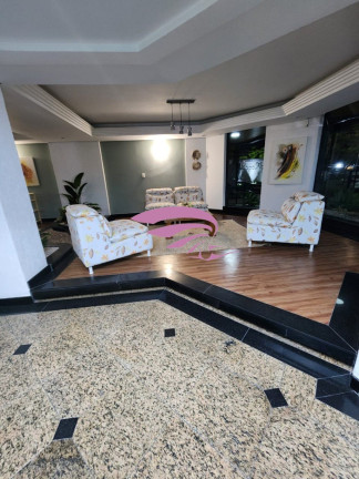 Imagem Imóvel com 4 Quartos à Venda, 181 m² em Centro - Balneário Camboriú Imagem Imóvel com 4 Quartos à Venda, 181 m² em Centro - Balneário Camboriú