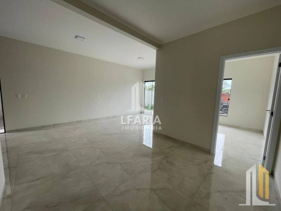 Imagem Casa com 3 Quartos à Venda, 90 m² em Diamantina - Itapoá