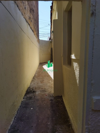 Imagem Casa com 3 Quartos para Alugar, 1 m² em Centro - Montes Claros