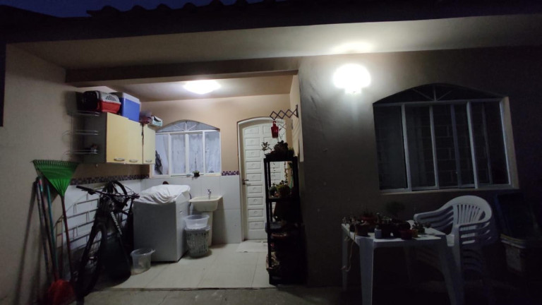 Imagem Casa com 2 Quartos à Venda, 55 m² em Cajuru - Curitiba Imagem Casa com 2 Quartos à Venda, 55 m² em Cajuru - Curitiba