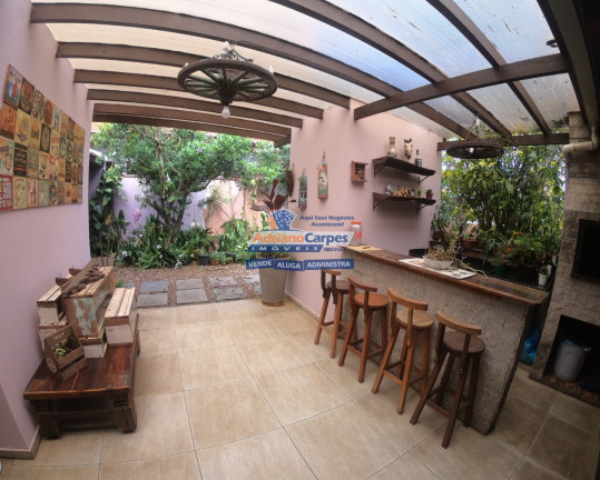 Imagem Casa com 4 Quartos à Venda, 220 m² em Meia Praia - Navegantes Imagem Casa com 4 Quartos à Venda, 220 m² em Meia Praia - Navegantes