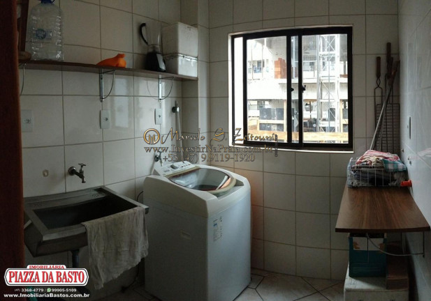 Imagem Apartamento com 4 Quartos para Alugar, 150 m² em Meia Praia - Itapema