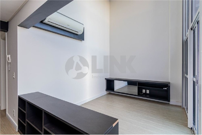 Imagem Apartamento com 1 Quarto à Venda, 69 m² em Jardim Do Salso - Porto Alegre Imagem Apartamento com 1 Quarto à Venda, 69 m² em Jardim Do Salso - Porto Alegre