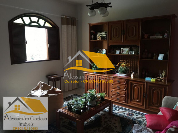 Imagem Casa com 3 Quartos à Venda, 140 m²