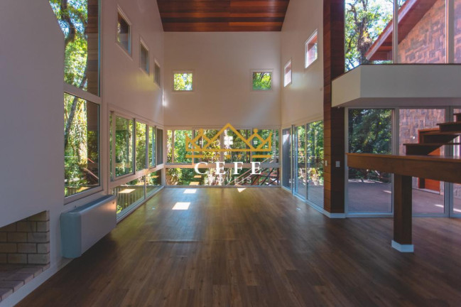Imagem Casa com 4 Quartos à Venda, 385 m² em Centro - Gramado Imagem Casa com 4 Quartos à Venda, 385 m² em Centro - Gramado