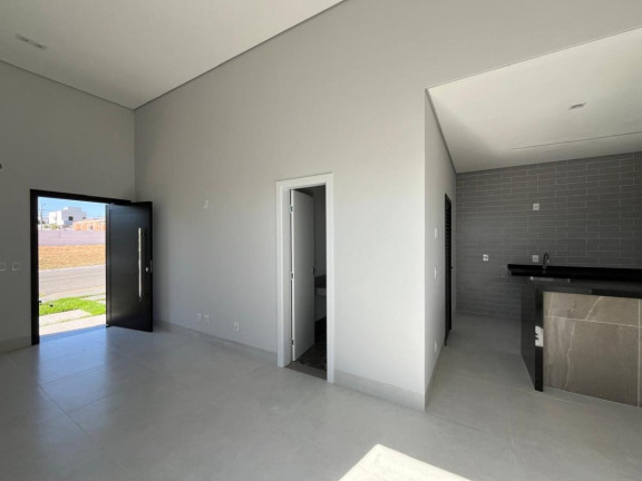 Imagem Casa com 3 Quartos à Venda, 250 m² em Condomínio Primor Das Torres - Cuiabá