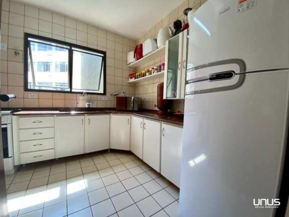 Imagem Apartamento com 2 Quartos à Venda, 81 m² em Centro - Florianópolis
