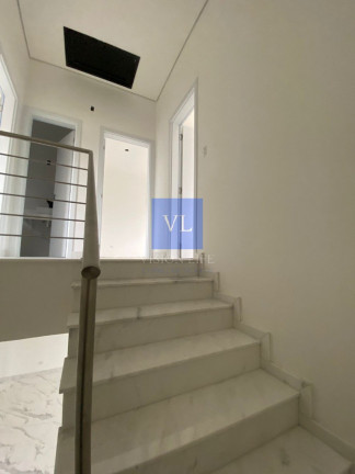 Imagem Casa com 3 Quartos à Venda, 124 m² em Uberaba - Curitiba Imagem Casa com 3 Quartos à Venda, 124 m² em Uberaba - Curitiba