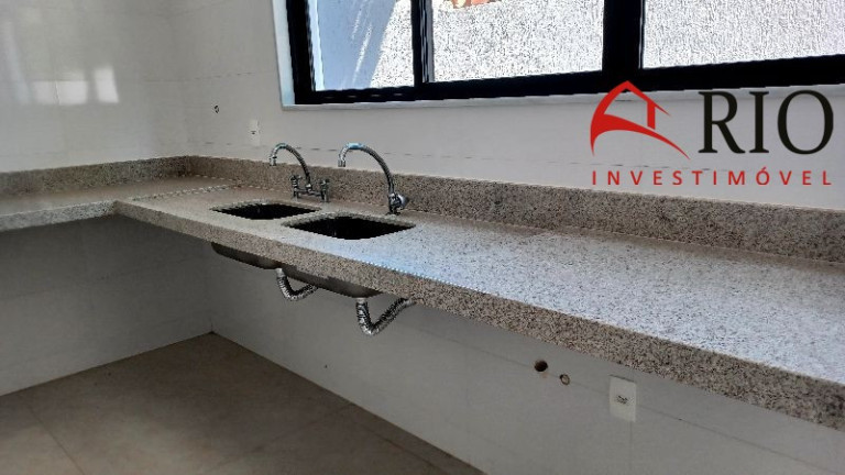 Imagem Casa com 4 Quartos à Venda, 360 m² em Barra Da Tijuca - Rio De Janeiro Imagem Casa com 4 Quartos à Venda, 360 m² em Barra Da Tijuca - Rio De Janeiro