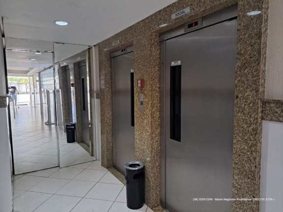 Imagem Apartamento com 3 Quartos à Venda, 159 m² em Agronômica - Florianópolis Imagem Apartamento com 3 Quartos à Venda, 159 m² em Agronômica - Florianópolis