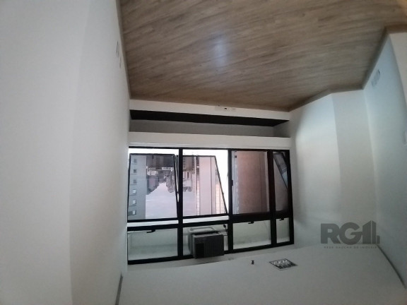 Imagem Sala Comercial à Venda, 28 m² em Centro Histórico - Porto Alegre Imagem Sala Comercial à Venda, 28 m² em Centro Histórico - Porto Alegre
