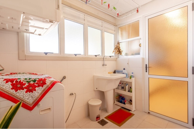 Imagem Apartamento com 3 Quartos à Venda, 110 m² em Petrópolis - Porto Alegre Imagem Apartamento com 3 Quartos à Venda, 110 m² em Petrópolis - Porto Alegre