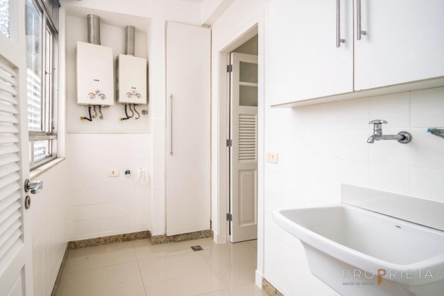 Imagem Apartamento com 2 Quartos à Venda, em Humaitá - Rio De Janeiro Imagem Apartamento com 2 Quartos à Venda, em Humaitá - Rio De Janeiro