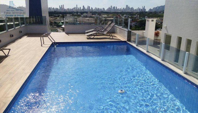 Imagem Apartamento com 2 Quartos à Venda, 77 m² em Centro - Camboriú