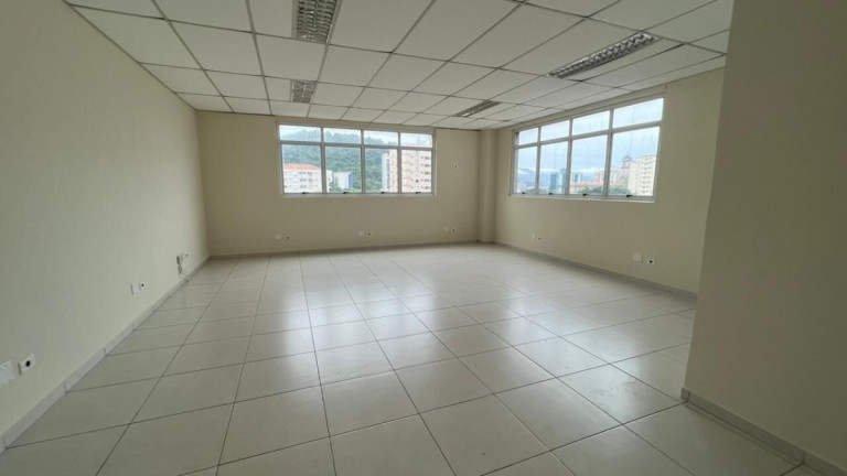 Imóvel Comercial para Alugar, 50 m² em Vila Mathias - Santos