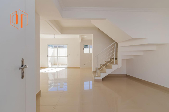 Imagem Sobrado com 3 Quartos à Venda, 100 m² em Santa Cândida - Curitiba