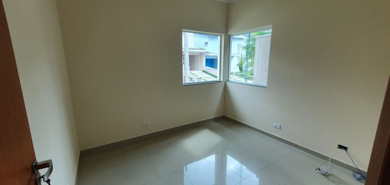 Imagem Casa com 3 Quartos para Alugar, 300 m² em Villa Branca - Jacareí