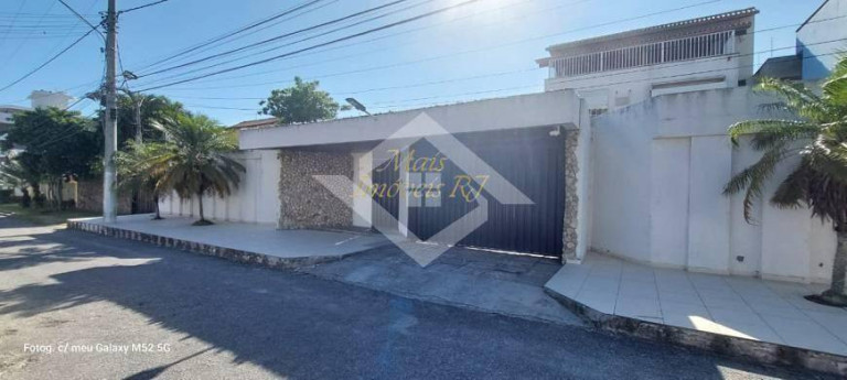 Imagem Casa com 5 Quartos à Venda, 720 m² em Piratininga - Niterói