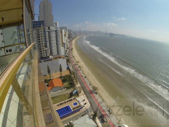 Apartamento com 3 Quartos à Venda, 157 m² em Centro - Balneário Camboriú