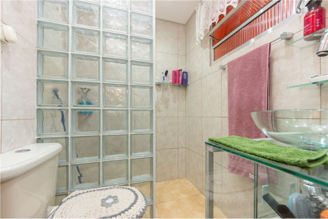 Imagem Casa com 3 Quartos à Venda, em Vila Antonieta - São Paulo Imagem Casa com 3 Quartos à Venda, em Vila Antonieta - São Paulo
