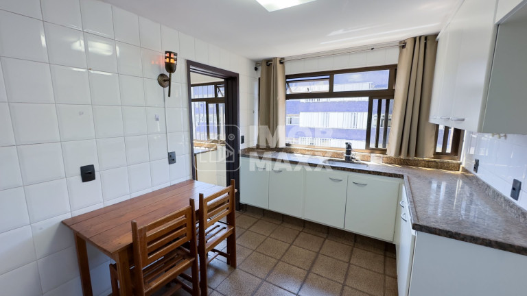 Imagem Apartamento com 3 Quartos à Venda, 120 m² em Asa Sul - Brasília