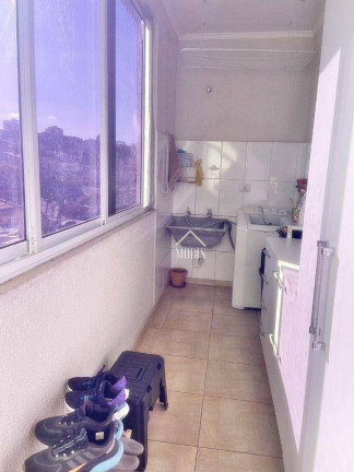 Imagem Sobrado com 3 Quartos à Venda, 238 m² em Parque João Ramalho - Santo André