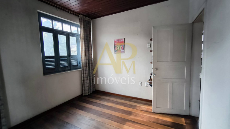 Imagem Casa com 4 Quartos à Venda, 290 m² em Centro - São José