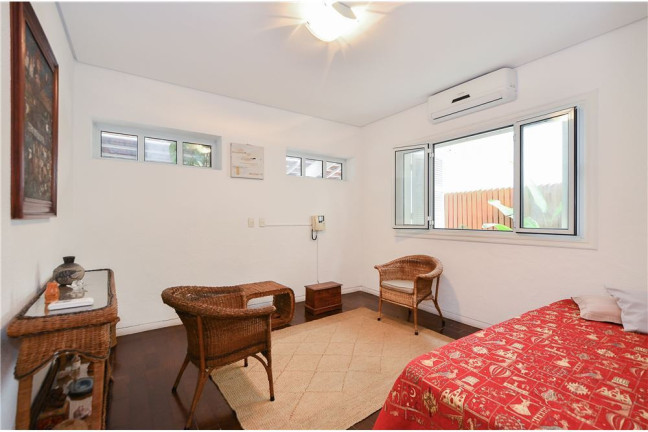 Imagem Casa com 2 Quartos à Venda, em Vila Sônia - São Paulo Imagem Casa com 2 Quartos à Venda, em Vila Sônia - São Paulo
