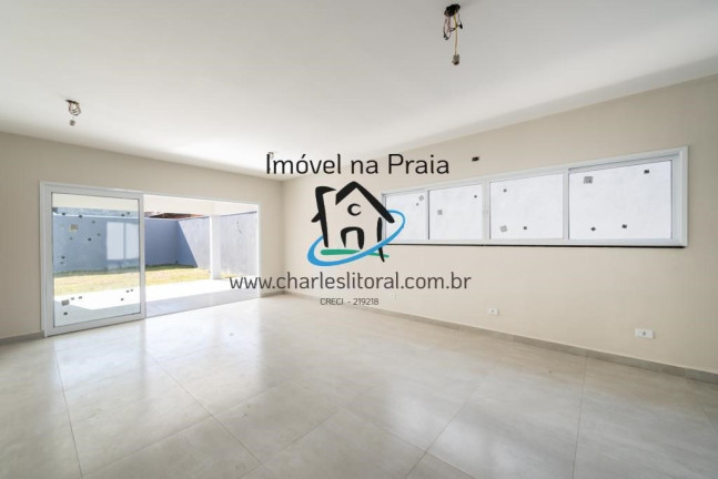 Imagem Casa com 3 Quartos à Venda, 300 m² em Pontal De Santa Marina - Caraguatatuba Imagem Casa com 3 Quartos à Venda, 300 m² em Pontal De Santa Marina - Caraguatatuba