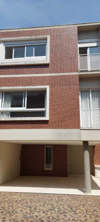 Casa de Condomínio com 4 Quartos à Venda, 300 m² em Morumbi - São Paulo