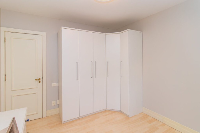 Imagem Apartamento com 3 Quartos à Venda, 148 m² em Moinhos De Vento - Porto Alegre Imagem Apartamento com 3 Quartos à Venda, 148 m² em Moinhos De Vento - Porto Alegre