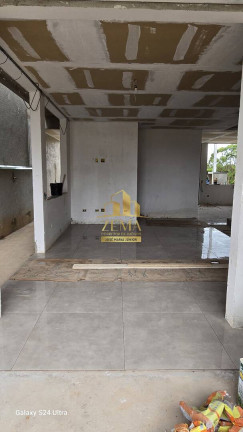 Imagem Casa com 3 Quartos à Venda, 240 m² em Vila Oliveira - Mogi Das Cruzes Imagem Casa com 3 Quartos à Venda, 240 m² em Vila Oliveira - Mogi Das Cruzes