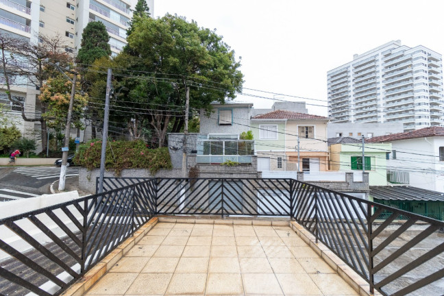 Imagem Sobrado com 3 Quartos à Venda, 240 m² em Vila Firmiano Pinto - São Paulo