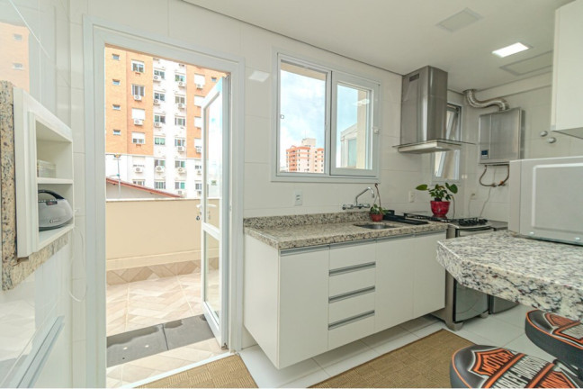 Imagem Imóvel com 2 Quartos à Venda, 74 m² em Cristo Redentor - Porto Alegre Imagem Imóvel com 2 Quartos à Venda, 74 m² em Cristo Redentor - Porto Alegre
