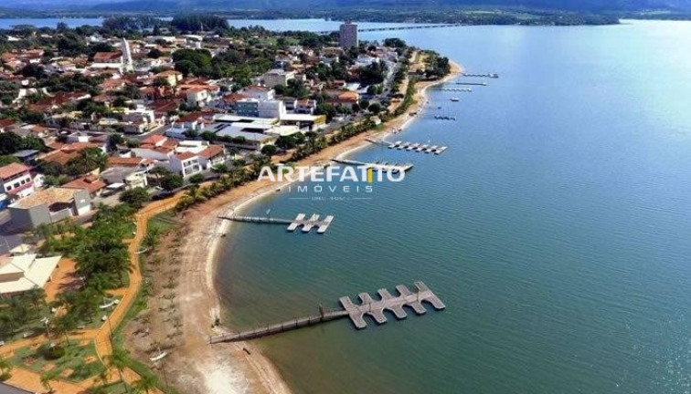 Terreno à Venda, 280 m²