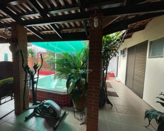 Imagem Casa com 4 Quartos à Venda, 280 m² em Centro - Guaratuba Imagem Casa com 4 Quartos à Venda, 280 m² em Centro - Guaratuba